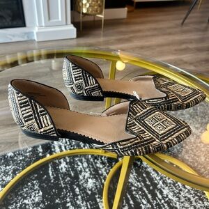 Isaac Mizrahi Black and Cream Woven D'Orsay Flats